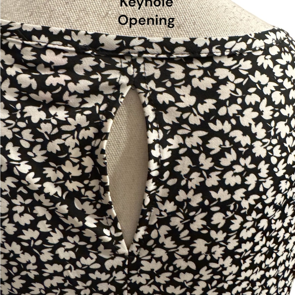 ❤️Vince Camuto Black/White Print Top/Shell Back Detail  SZ:  LARGE/PETITE   #R - Picture 6 of 9
